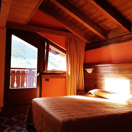 Chalet Garden Livigno Ruang foto
