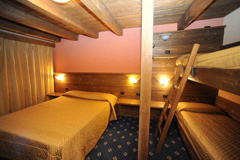 Chalet Garden Livigno Bagian luar foto