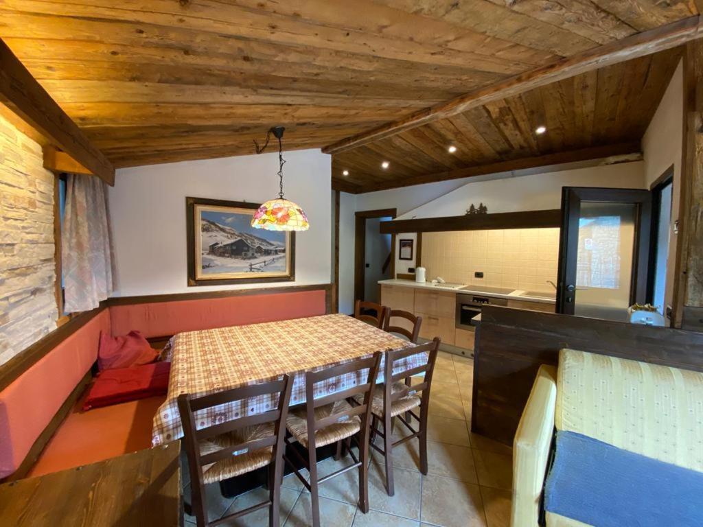 Chalet Garden Livigno Ruang foto
