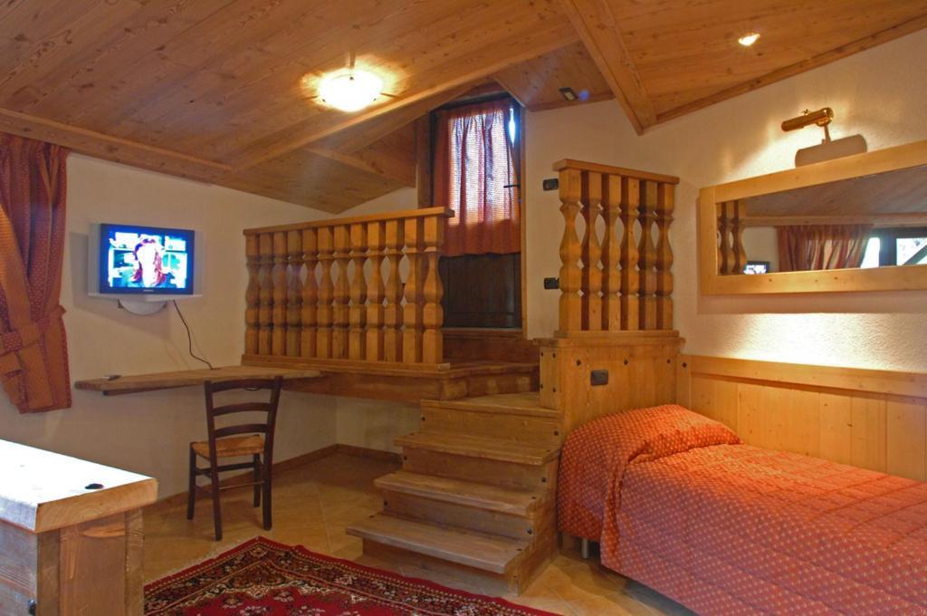 Chalet Garden Livigno Ruang foto
