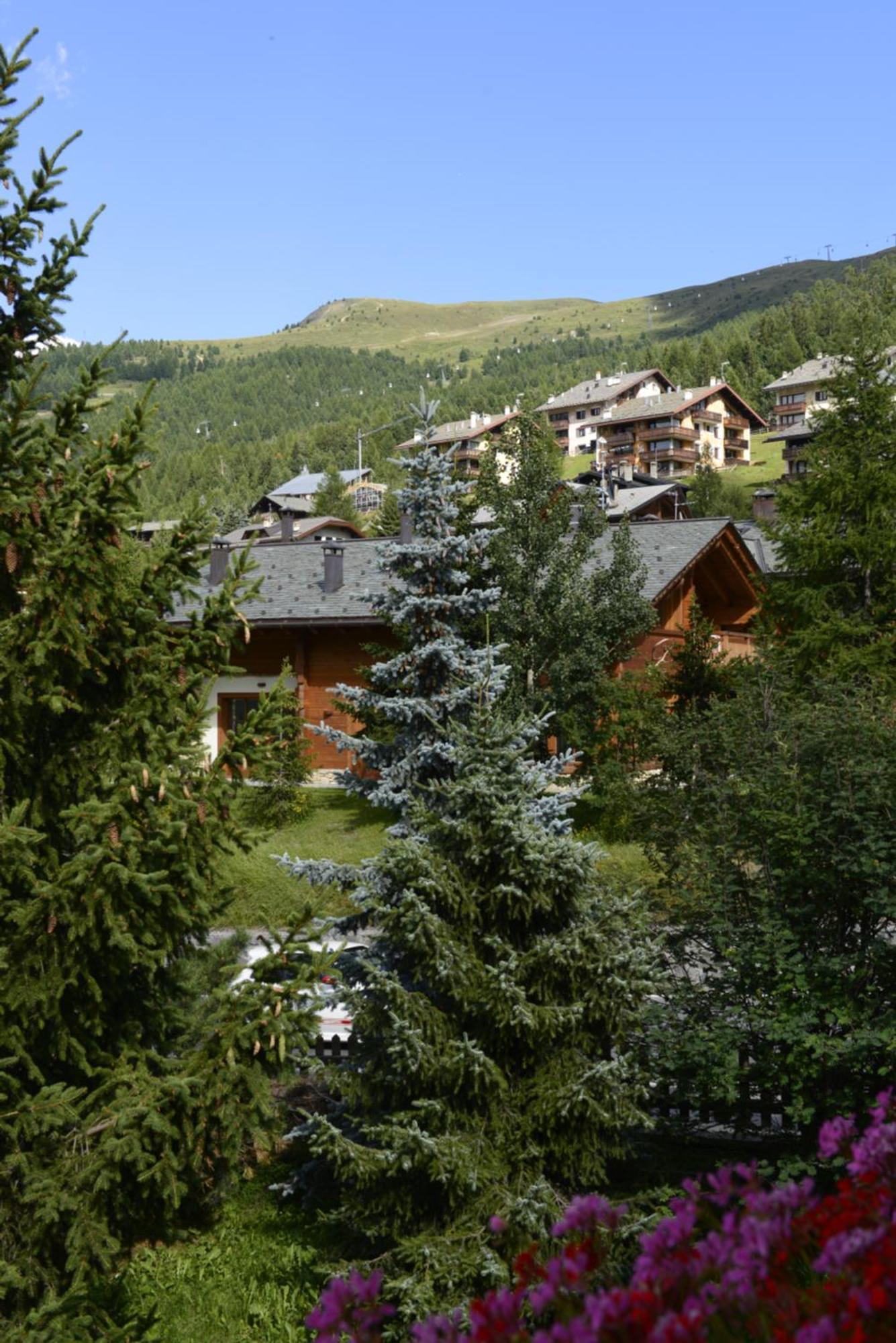 Chalet Garden Livigno Bagian luar foto